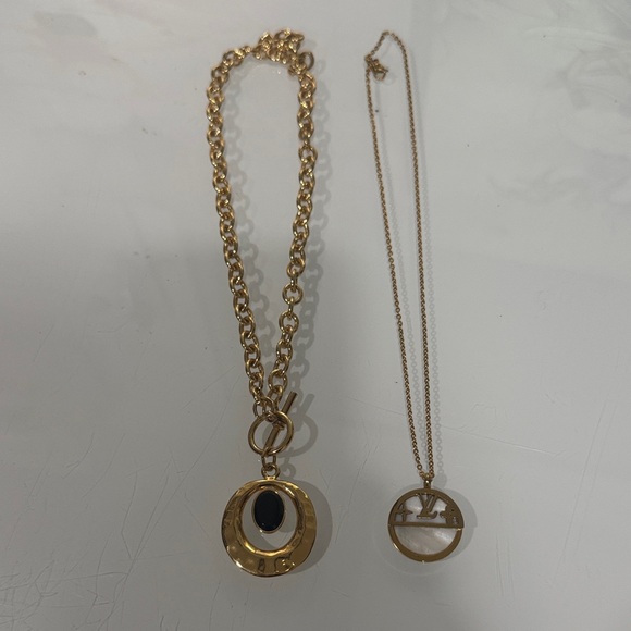 Gold and Black Pendant Necklace bundle - Picture 1 of 5